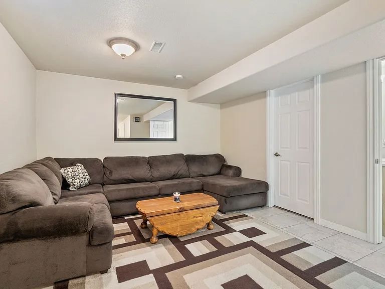 4126 Hayes Ave — Photo 19