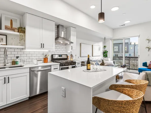 2876 W 53rd Ave, Denver, CO