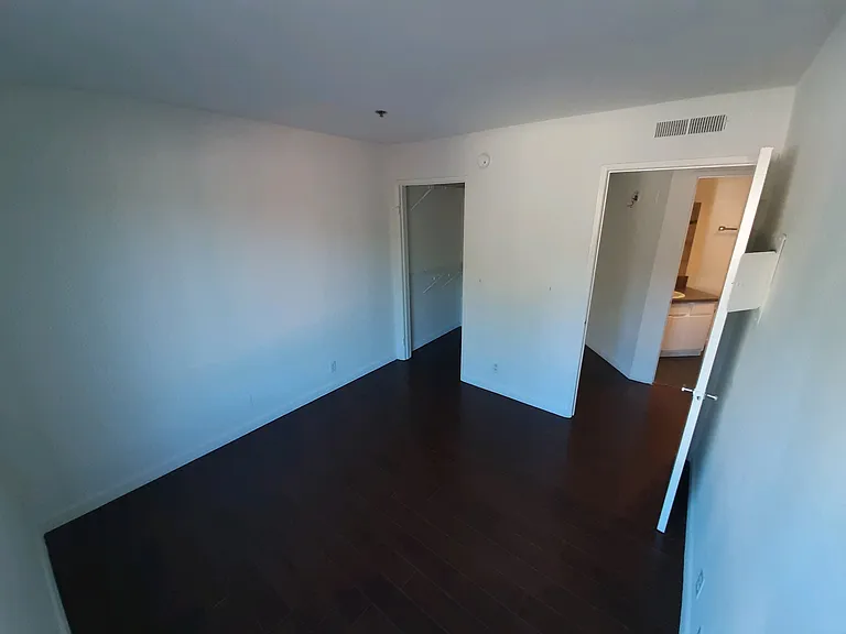 Sierra Apartments, LLC — Photo 35