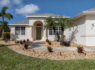 202 Lake Victoria Ct, Englewood, FL 34223