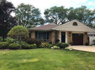 370 Cornell Ave, Des Plaines, IL 60016