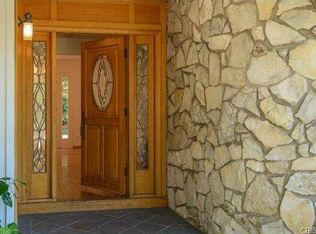 5331 Bothwell Rd, Tarzana, CA 91356