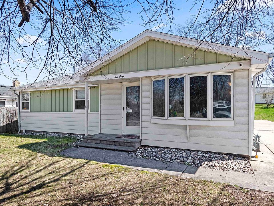 1st image of 260 N Danz Ave
