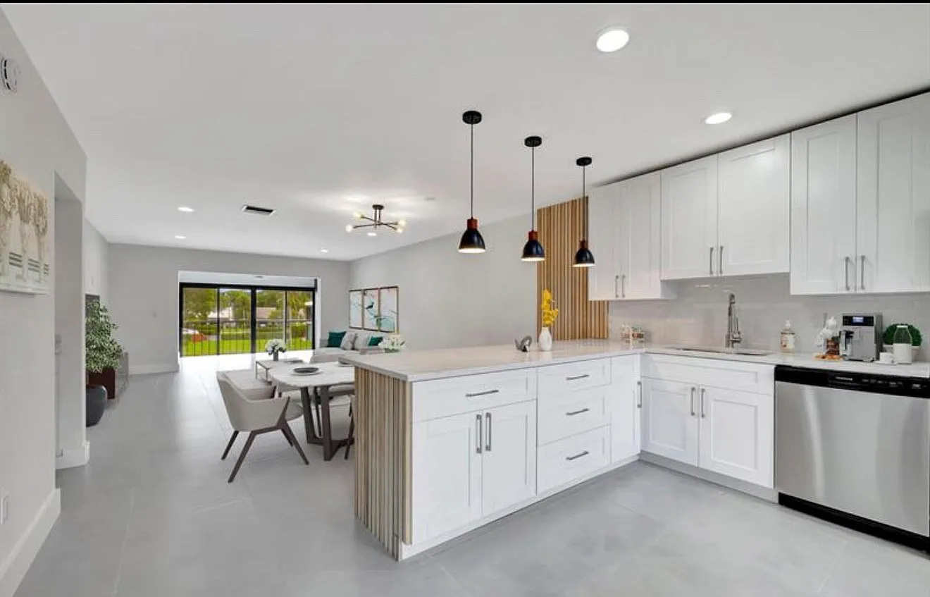 7898 Eastlake Dr — Photo 1