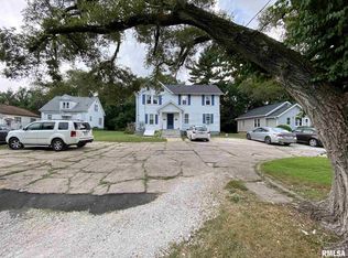 1930 3rd St, East Moline, IL 61244
