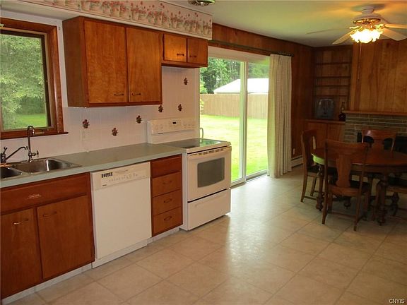 4th image of 262 Northland Dr