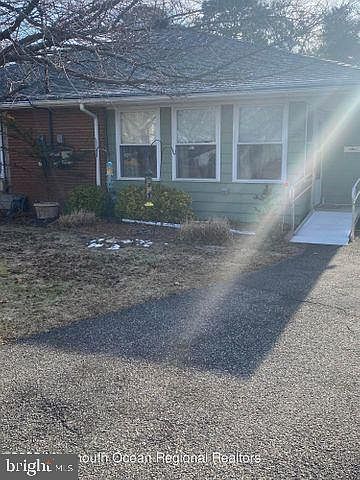 1st image of 2235 Yorktowne Blvd
