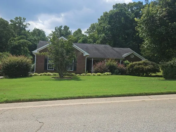 722 Overlook Dr, Winder, GA 30680