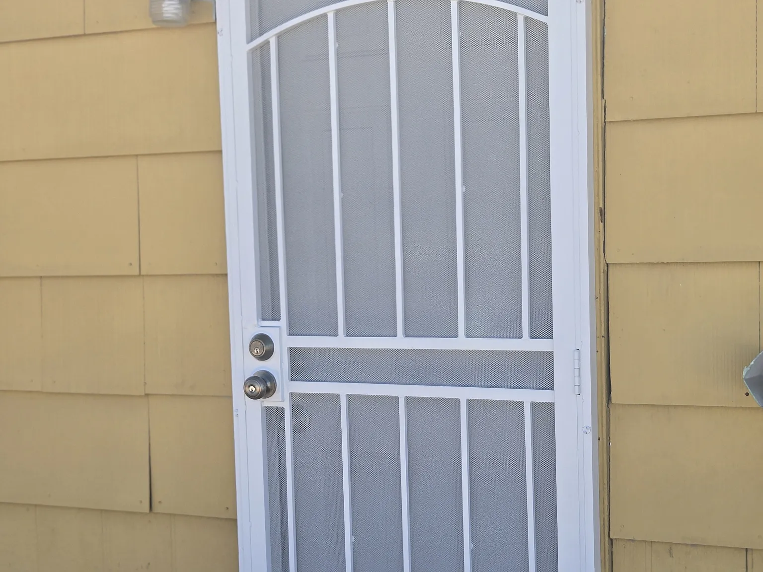 3 bed, 1350 sqft, $2,295 — Photo 3