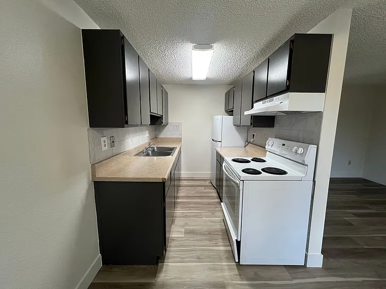 10th Street Square Apartments — Photo 30