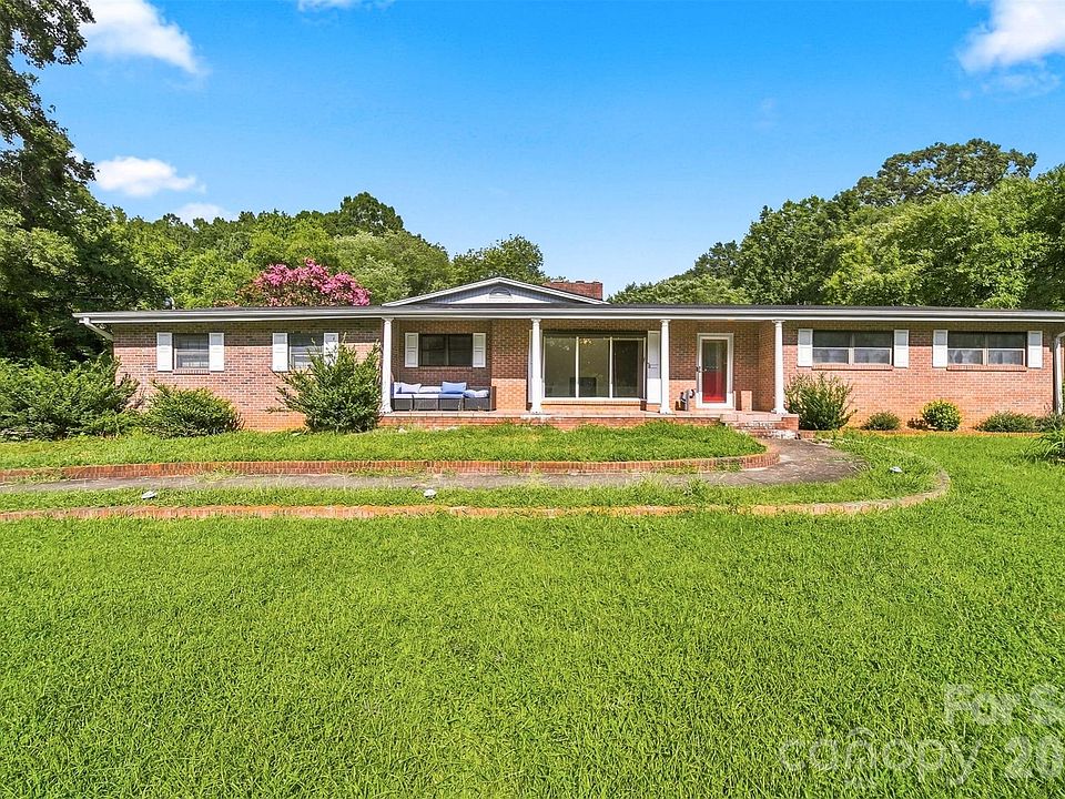 1st image of 324 Northwood Park