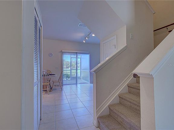 4th image of 7625 Plantation Cir