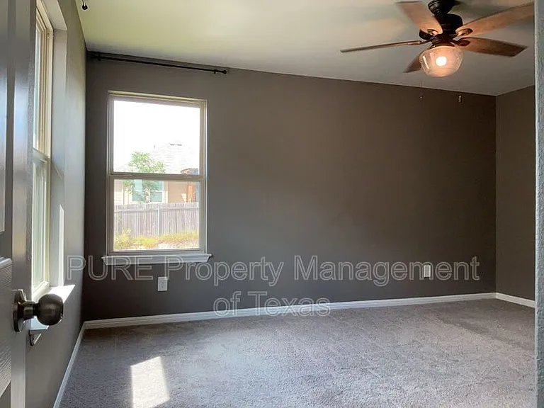 140 Earl Keen St — Photo 26