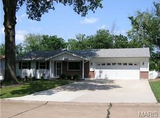 2134 Quirinal Ct, Fenton, MO 63026