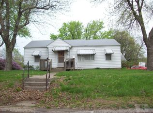 106 NE 7th St, Leon, IA 50144