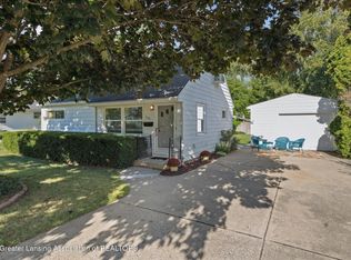 1133 Willow St, Grand Ledge, MI 48837