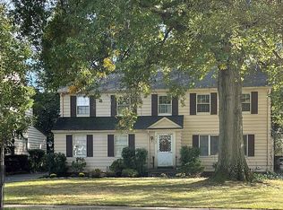 21204 Halworth Rd, Beachwood, OH 44122