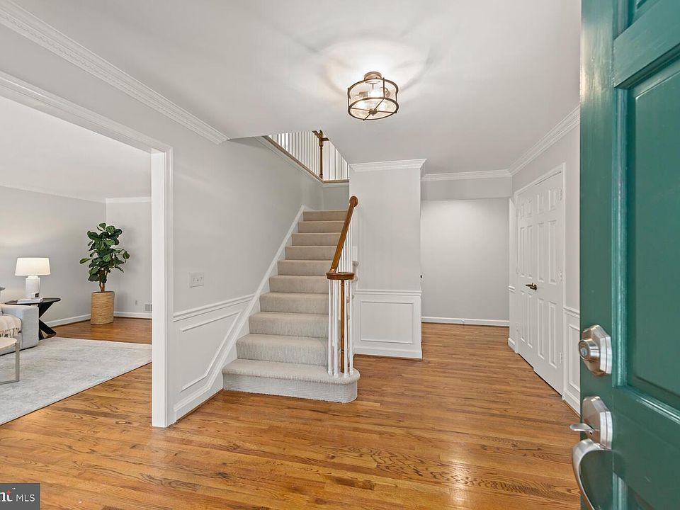 3703 Ridgelea Dr, Fairfax, VA 22031 Zillow