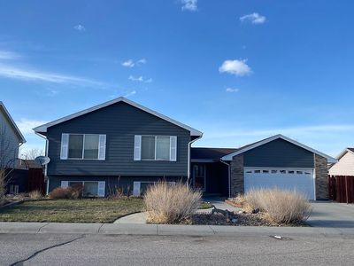2228 Mandan Trl, Bar Nunn, WY, 82601