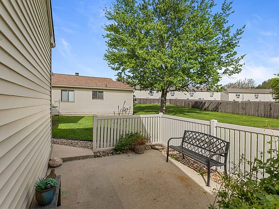 4th image of 2412 Heritage Dr #2412