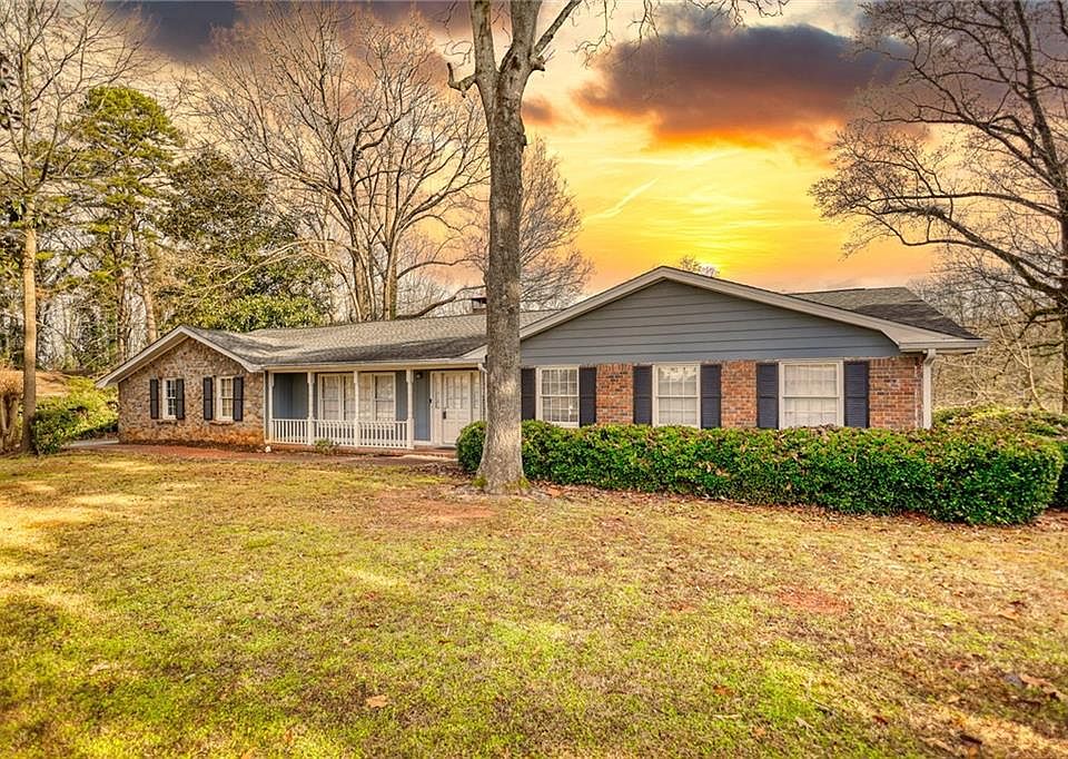 1st image of 3856 Woodyhill Dr