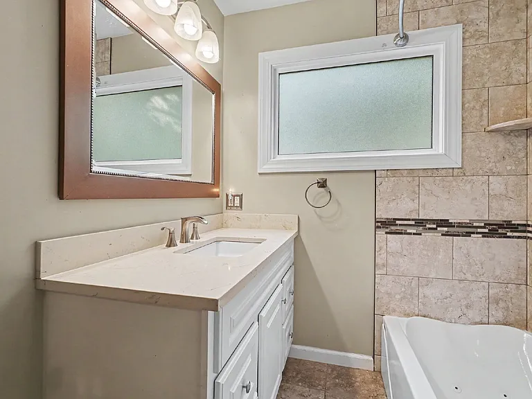 207 Marquette Ave #2 — Photo 14