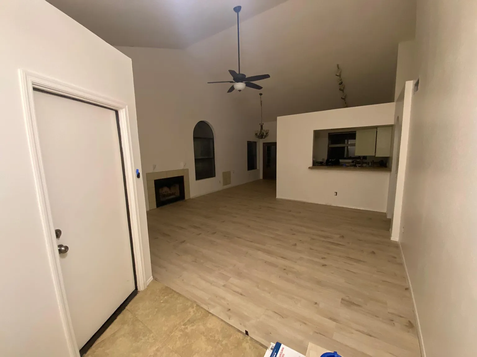 2 bed, 1141 sqft, $2,195 — Photo 3