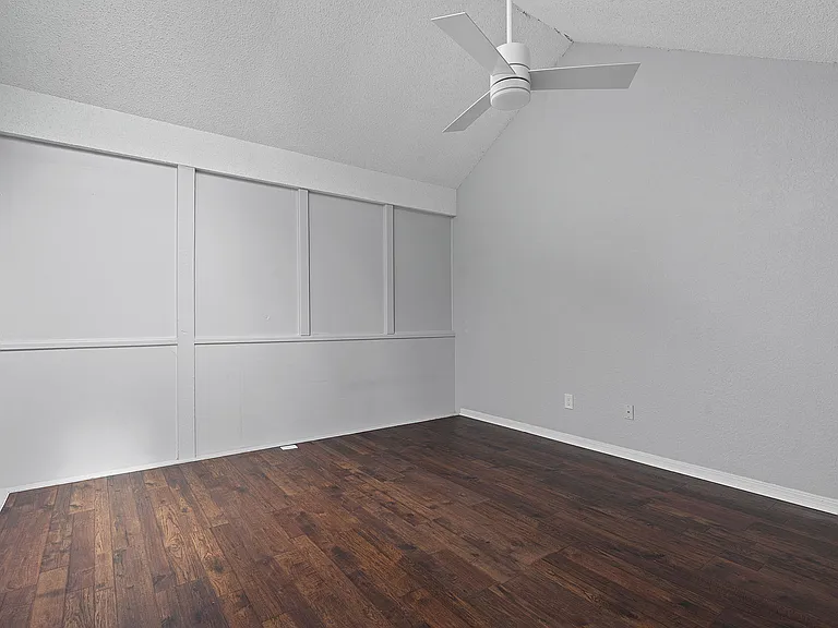 3207 Grooms St #3 — Photo 10