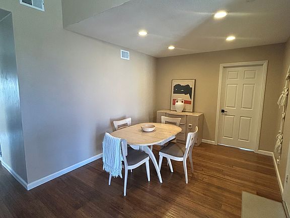 4th image of 15 Vista Ln