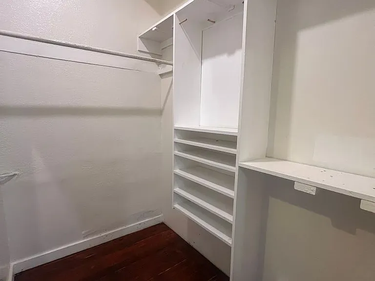 15 Paloma Ave — Photo 35