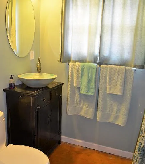 329 W Georgia Ave — Photo 14