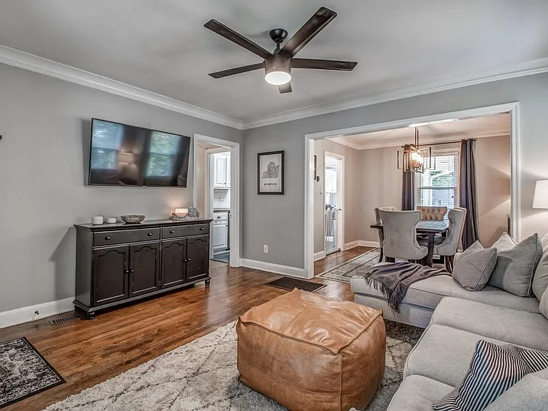 Main House - Living
