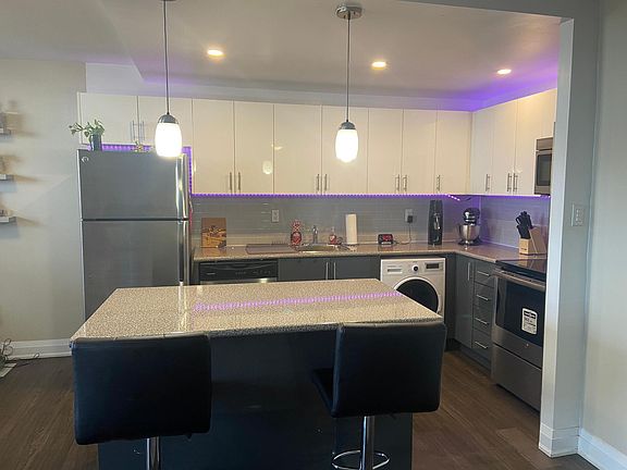 2nd image of 40 Grandville Ave #1506
