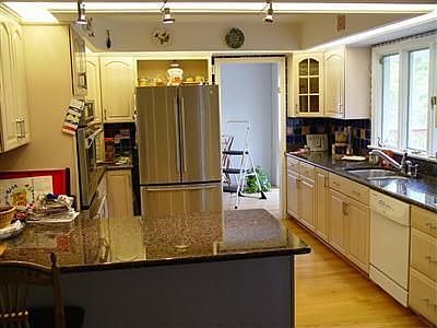 3rd image of 6000 Lynnaway Dr