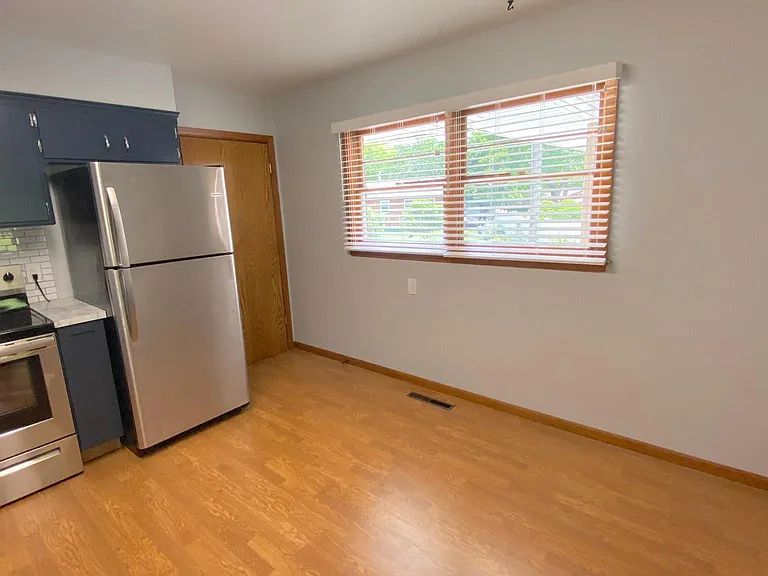3942 Pace Blvd — Photo 5