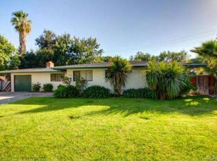30 Dale Ln, Redlands, CA 92373