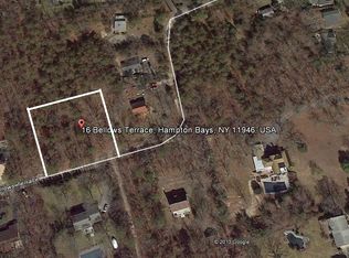 16 Bellows Terrace Rd, Hampton Bays, NY 11946