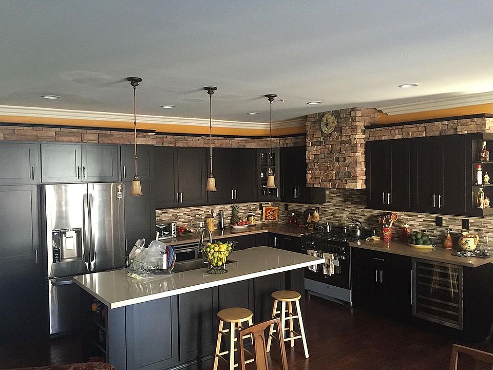 1st image of 1121 Olivia Dr
