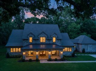 9713 Poplar Ave, Germantown, TN 38139