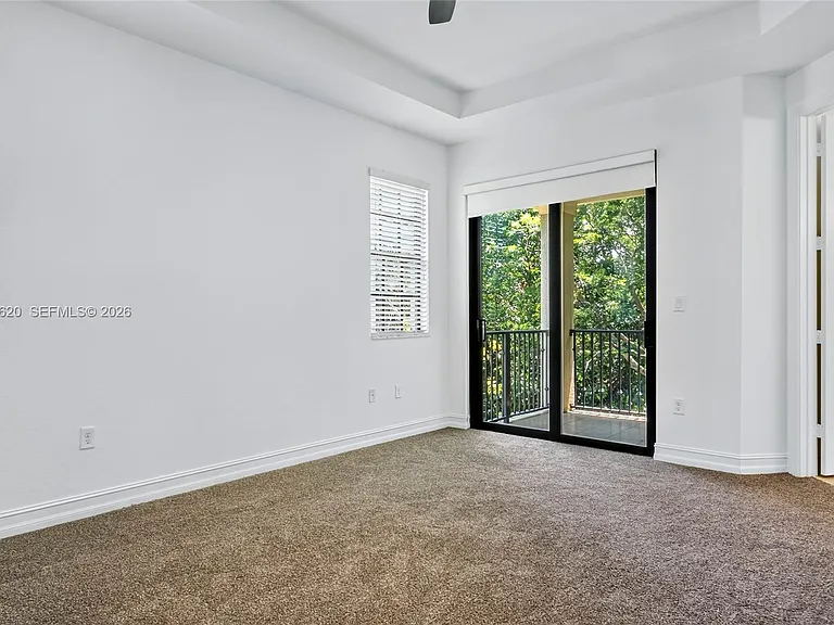 142 SW 127th Ter — Photo 38