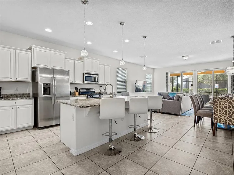 4811 Terrasonesta Dr — Photo 3