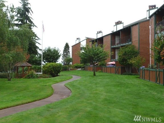 2nd image of 7305 N Skyview Pl APT G204
