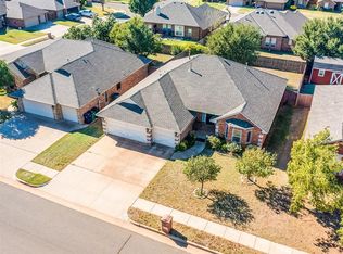 13805 Hunter Jackson Dr, Yukon, OK 73099