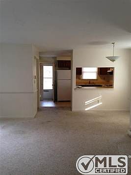 3rd image of 248 Camp St APT P4