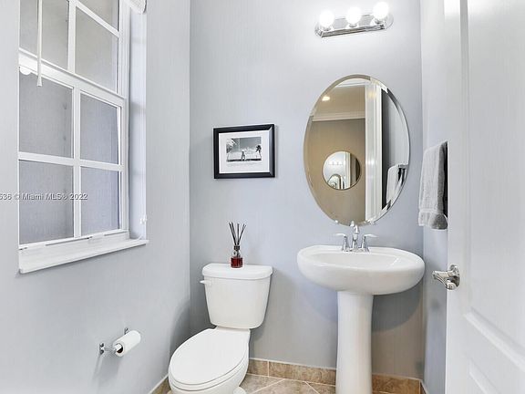 4th image of 4608 Tara Cove Way #4608