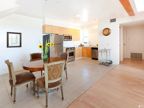 3rd image of 370 De Haro St APT A8
