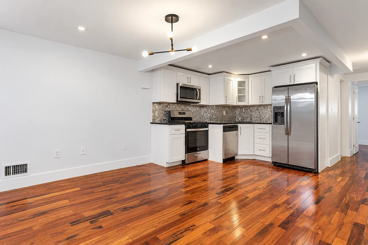 806 Herkimer Street — Photo 1