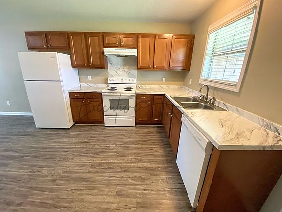 5th image of 204 S Welty St #B