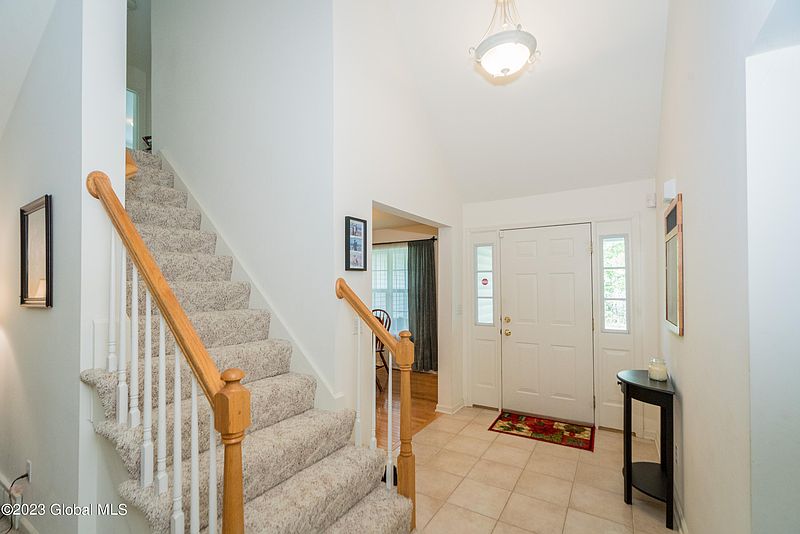 3rd image of 4 Dakota Drive