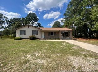 690 Marble Ct, Fayetteville, NC 28311
